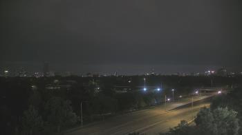 Weather camera view of St Thomas High School.