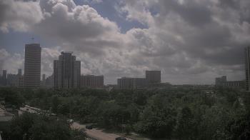 Weather camera view of St Thomas High School.