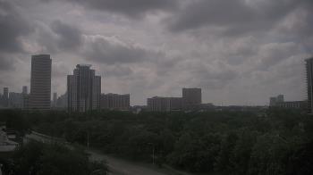 Weather camera view of St Thomas High School.