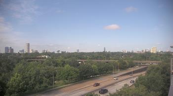 Weather camera view of St Thomas High School.
