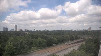 Weather camera view of St Thomas High School.