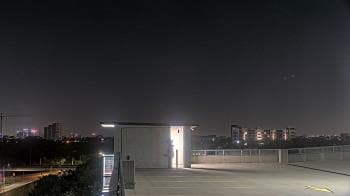 Weather camera view of St Thomas High School.
