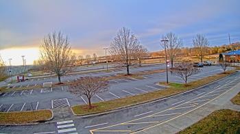 Weather camera view of Cloverleaf ES.