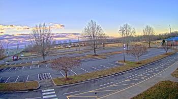 Weather camera view of Cloverleaf ES.