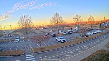 Weather camera view of Cloverleaf ES.