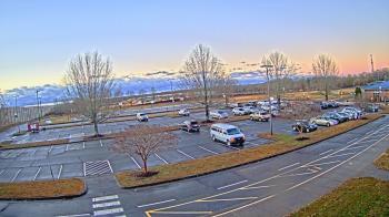 Weather camera view of Cloverleaf ES.