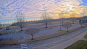 Weather camera view of Cloverleaf ES.