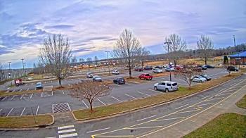 Weather camera view of Cloverleaf ES.