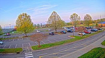 Weather camera view of Cloverleaf ES.