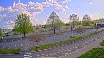 Weather camera view of Cloverleaf ES.