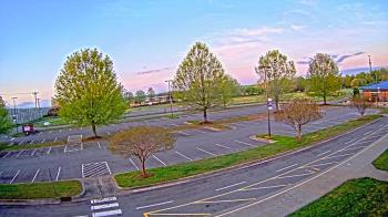Weather camera view of Cloverleaf ES.
