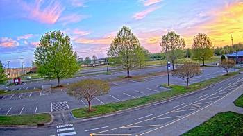 Weather camera view of Cloverleaf ES.