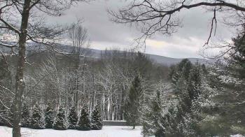 Weather camera view of Sky Valley Lodge.