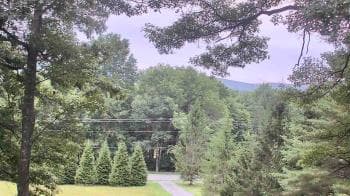 Weather camera view of Sky Valley Lodge.