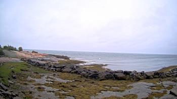 Weather camera view of Outer Island  (Thimble Island Group).