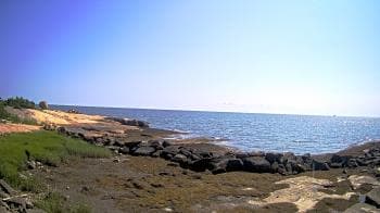 Weather camera view of Outer Island  (Thimble Island Group).