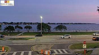 Weather camera view of Winter & Yonker P.A..