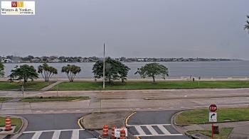 Weather camera view of Winter & Yonker P.A..