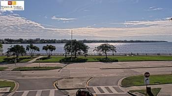 Weather camera view of Winter & Yonker P.A..