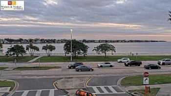 Weather camera view of Winter & Yonker P.A..