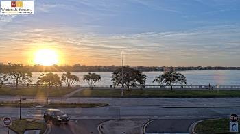 Weather camera view of Winter & Yonker P.A..