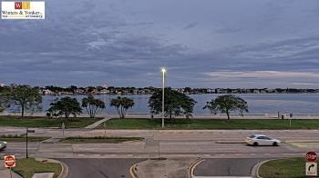 Weather camera view of Winter & Yonker P.A..