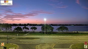 Weather camera view of Winter & Yonker P.A..