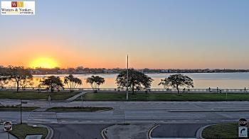 Weather camera view of Winter & Yonker P.A..