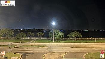 Weather camera view of Winter & Yonker P.A..