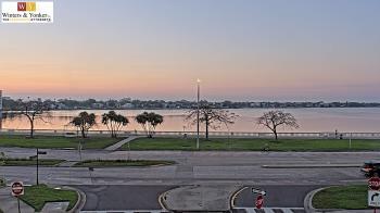 Weather camera view of Winter & Yonker P.A..