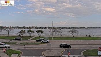 Weather camera view of Winter & Yonker P.A..