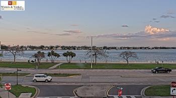 Weather camera view of Winter & Yonker P.A..