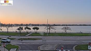 Weather camera view of Winter & Yonker P.A..