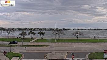 Weather camera view of Winter & Yonker P.A..