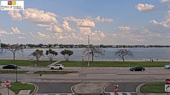 Weather camera view of Winter & Yonker P.A..