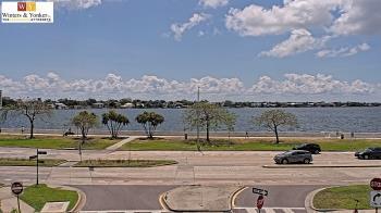 Weather camera view of Winter & Yonker P.A..