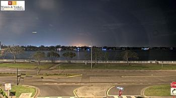 Weather camera view of Winter & Yonker P.A..