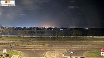 Weather camera view of Winter & Yonker P.A..