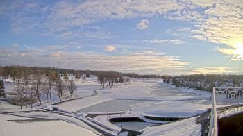 Weather camera view of The Royal Fox Country Club.