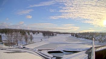 Weather camera view of The Royal Fox Country Club.