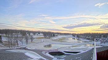 Weather camera view of The Royal Fox Country Club.
