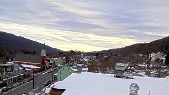 Weather camera view of Line Mountain ES Trevorton.