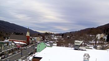 Weather camera view of Line Mountain ES Trevorton.