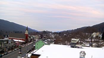 Weather camera view of Line Mountain ES Trevorton.