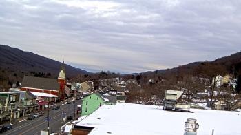 Weather camera view of Line Mountain ES Trevorton.