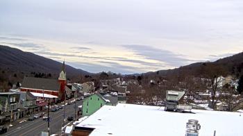 Weather camera view of Line Mountain ES Trevorton.