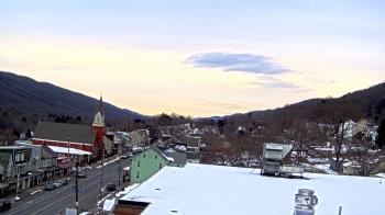 Weather camera view of Line Mountain ES Trevorton.