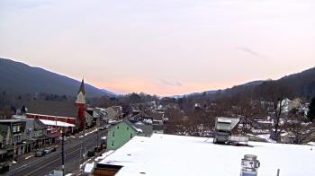 Weather camera view of Line Mountain ES Trevorton.