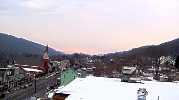 Weather camera view of Line Mountain ES Trevorton.