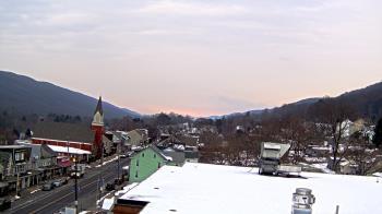 Weather camera view of Line Mountain ES Trevorton.